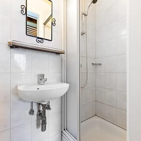 Near Lift, Cleaning Included * Uttendorf